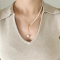 Collar en Y bañado en oro con perlas de agua dulce y colgante de borla asimétrica - Dorado (46+5cm)