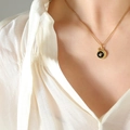 Collar vintage dorado con colgante de estrella, esmalte negro y circón en cadena de oro - 40+5cm / Dorado