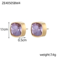 Detailansicht quadratischer vergoldeter Ohrringe mit violettem Kristall und Maßen - Lavendelfarbener Quadratischer Zargenfassungs-Stecker (ZE40505BW4)