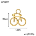 Dettaglio del ciondolo a bicicletta placcato oro 18K con misure 0,8cm per 1,0cm - Stile Bicicletta (HP1938B)