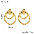 Dettaglio della trama a corda intrecciata su orecchini a cerchio placcati in oro - Stile a Doppio Anello Intrecciato Oro (HE1834B)