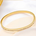 18K vergoldeter Edelstahl Armreif mit funkelnden bunten Kristallen für Damen - Zahl 4 / Gold mit weißem Zirkon