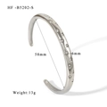 Dettaglio del bracciale a fascia argento da 58 mm con incisioni a stella e zirconi - Bracciale Argento (HF-B5202-S)