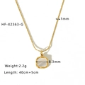 Detail der 18K Gold Edelstahl quadratischen weißen Muschel Anhänger Halskette, 8,3mm Größe - Quadratische Perlmutt Kette (X2363) / 18K-Gold