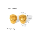 Detailweergave van 18K goud vergulde titanium oorbellen met afmetingen en gewicht - Geribbeld Halfbolvormig Stijl (HF-E3488-G)