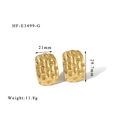 Dettaglio orecchini placcati oro 18k con trama intrecciata e misure 21x29,7mm - Tessitura Intrecciata Dorata (HF-E3499-G)