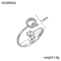 Bague ouverte argentée avec lettre Q pavée de zircons et accent diamanté - Lettre Q / Acier