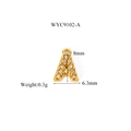 Dettaglio del ciondolo lettera A dorato con zirconi con dimensioni 8mm x 6,3mm - Stile Lettera A (WYC9102-A)