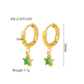 Orecchini a cerchio placcati oro 18K con stella verde e dettagli delle dimensioni - Stile Stella in Vetro Verde (HF-E3673-GN)