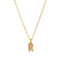 Vista dettagliata della collana con ciondolo lettera R placcata oro 18K e micro-pavé di diamanti - Stile R (HF-X2493-R) / Oro 18K