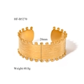 Dettaglio della dimensione 28mm e peso 48,8g del bracciale rigido dorato testurizzato - Stile Texturizzato con Bordo a Pallini (HF-B5270)