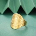 Anillo ajustable de acero inoxidable chapado en oro 18K con sello de San Benito - Dorado