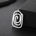 Geometrischer Spiral-Anhänger aus Edelstahl mit hohlem Wirbeldesign in Silber - Quadratischer Wirbel / Silber - Quadratischer Wirbel