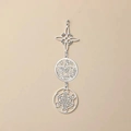 Dettaglio dei ciondoli a nodo celtico e cubo di Metatron in argento con design a tre strati - Stile 7 (SS2020011505+2022042501-S) / Color Acciaio