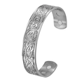 Detail of silver Viking Celtic knot cuff bracelet with therapy magnets and vintage engraving - Magnetic Celtic Triquetra (Style 16)