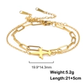 Detailaufnahme des 18K vergoldeten Flugzeuganhängers mit Karabinerverschluss und Kette - Stil 3-Doppelkette (Fußkettchen) / Gold