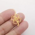 Minimalist gold-plated hollow heart-shaped four-leaf clover pendant with connecting ring - Heart Clover - Gold