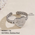 Silberner Edelstahlring mit Herzform, Love You Gravur und hohler Kettenstruktur - Herz-Stil Silber (ZN811-037)