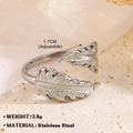 Adjustable silver feather ring in stainless steel with 1.7cm diameter and 2.9g weight - Silver