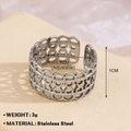Anello regolabile in acciaio inossidabile argento con motivo vintage traforato - Stile Geometrico Pizzo Vuoto (698-1) / Colore acciaio