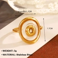 Anello con lettera bombata in acciaio inossidabile dorato, diametro 1,7 cm e peso 3g - Lettera O
