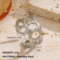 Bague ouverte en acier inoxydable argenté avec un design unique de nœud de style abaque - Style Noeud Ajouré (1091-2) / Acier