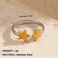 Zweifarbiger Edelstahl-Sternring offen mit Goldsternen und gebürstetem Silberfinish - Pentagramm Offener Stil (576)