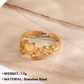 Anillo abierto de acero inoxidable dorado con tres corazones y banda ajustable - Diseño Hueco de Triple Corazón (827)