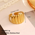 Anello aperto vintage in acciaio inossidabile placcato oro 18K con trama ondulata - Stile a Onde Verticali (1195) / Oro