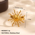 Goldener Edelstahlring im Sonnenstrahl-Design mit Wellenlinien und 1,8 cm Durchmesser - Sonnenstrahl Stil (1819) / Gold
