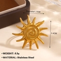 Bague soleil en acier inoxydable doré avec rayons radiaux et motif central spiral - Style Soleil Spirale (1820) / Or