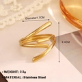 Elegante anello a spirale in acciaio inossidabile placcato oro 18K dal design geometrico - Stile Geometrico a Spirale (1202) / Oro