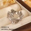 Adjustable silver flower ring in stainless steel with a natural petal design finish - Floral Wreath (1581) / Steel