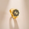 Anello con sigillo in acciaio inossidabile dorato lucido con simbolo Yin Yang Bagua nero - US 9 / Oro