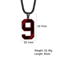 Collier avec pendentif numéro 9 noir avec détails de coutures de baseball rouges tendance - Chiffre 9 / Noir