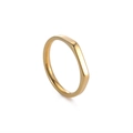 Minimalist gold stainless steel ring featuring a sleek geometric flat rectangle top - Size 7 / Gold