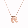 Collana in oro rosa con ciondolo a piedini di neonato e sfere su catena classica - Oro Rosa (2 Impronte)