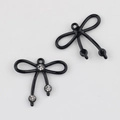 Detalle de colgantes de lazo negro para joyas DIY con incrustaciones de piedras de circón - Negro