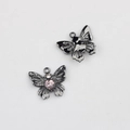 Détail du pendentif papillon en métal noir avec cristal cœur rose pour bijoux DIY - Base Noir Fusil Rose