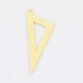 Detail van gele driehoekige liniaal hanger met schaalverdeling voor DIY sieraden - Beige