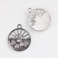 Detailed view of silver flower alloy pendants with sunburst design and pavé rhinestones - Silver 2