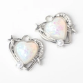 Detalle de colgantes de corazón con resina aurora, perla y aleación de plata para joyas DIY - Plateado