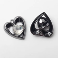 Détail de pendentifs en forme de cœur avec couches ajourées et cristaux incrustés - Blanc De Plomb Noir
