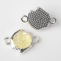 Vorder- und Rückseite schillernder gelber Rosenanhänger aus Legierung für DIY-Schmuck - Gelb