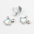 Details von Herzanhängern aus Silberlegierung mit irisierendem Harzstein für DIY-Schmuck - Herzförmige Kombination / Weiß (Silberne Basis)