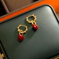 Boucles d'oreilles cœur vintage français avec créoles dorées et finition émail rouge - Boucle d'oreille / Or 16K Rouge Vin
