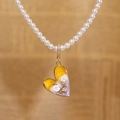 Collier perles baroques avec pendentif cœur, rose dorée, émail et détails vintage - Or 18K Jaune Blanc Violet Nacré (Collier)