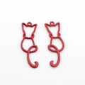 Détail de breloques chat rouges en alliage pour création de bijoux DIY et boucles - Rouge