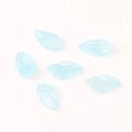 Détails macro de pétales d'iris en verre bleu clair pour épingles à cheveux hanfu - Bleu ciel