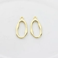 Detail van gouden onregelmatige ovale hangers voor het maken van DIY-sieraden - Goud